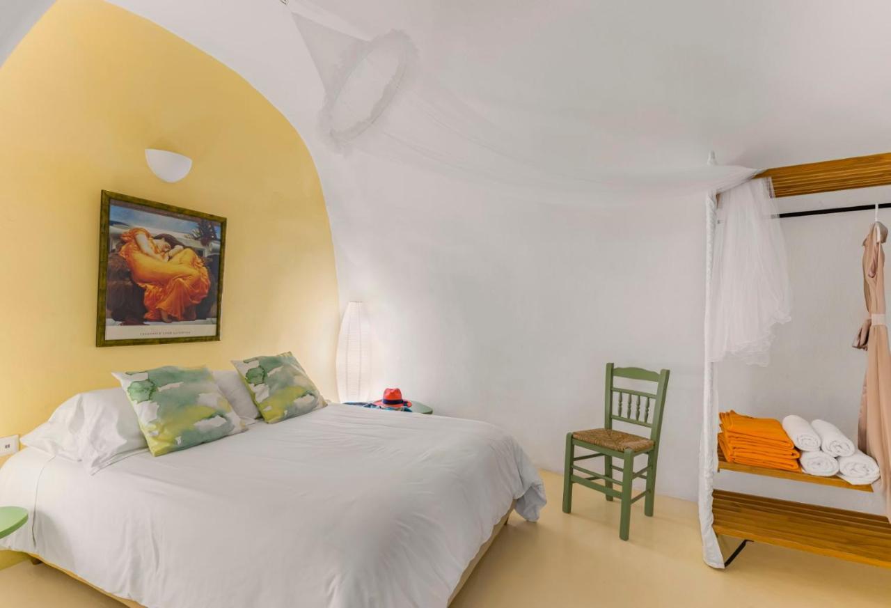 Sensyo Caves Apartment Firostefani Ngoại thất bức ảnh